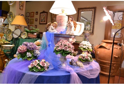 Oval Table Composition Pink Roses