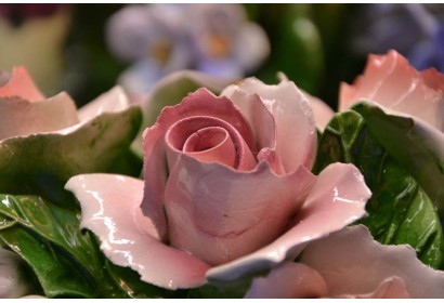 Oval Table Composition Pink Roses