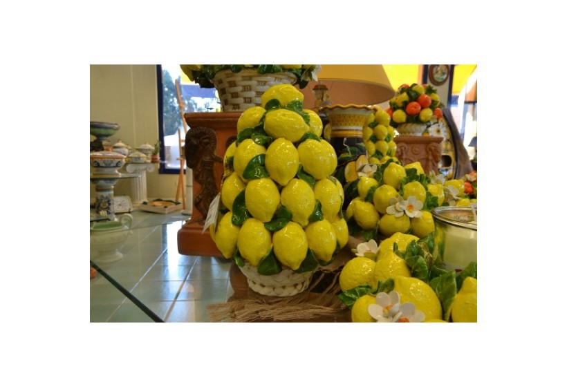 Pyramid Lemons