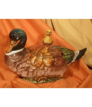 Tureen Mallard with Chick