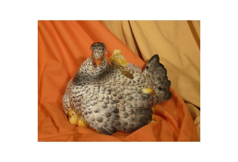 Tureen Hen with Chick