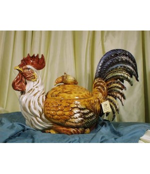 Tureen Rooster Crouched