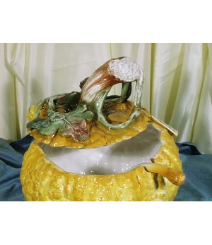 Tureen Pumpkin Textured Medium