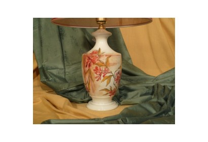 Lampada Anfora con Piede Tagliato Fiori Rosso Geraneo